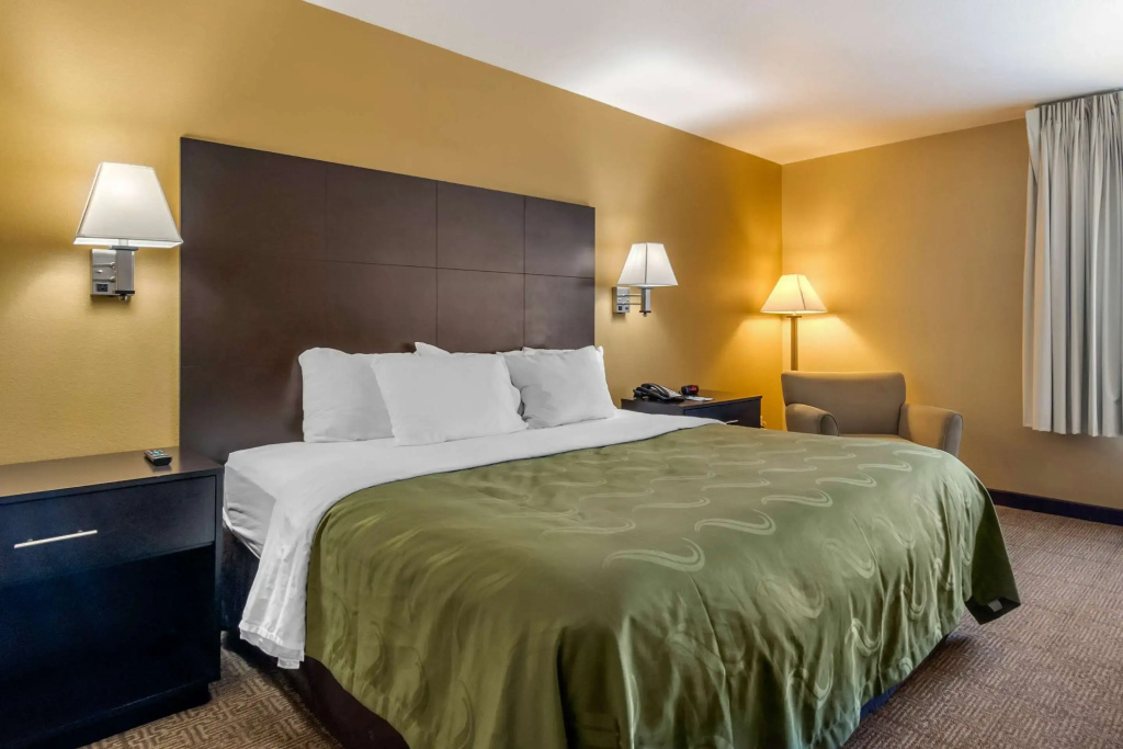 Standard Double room (full double bed)
