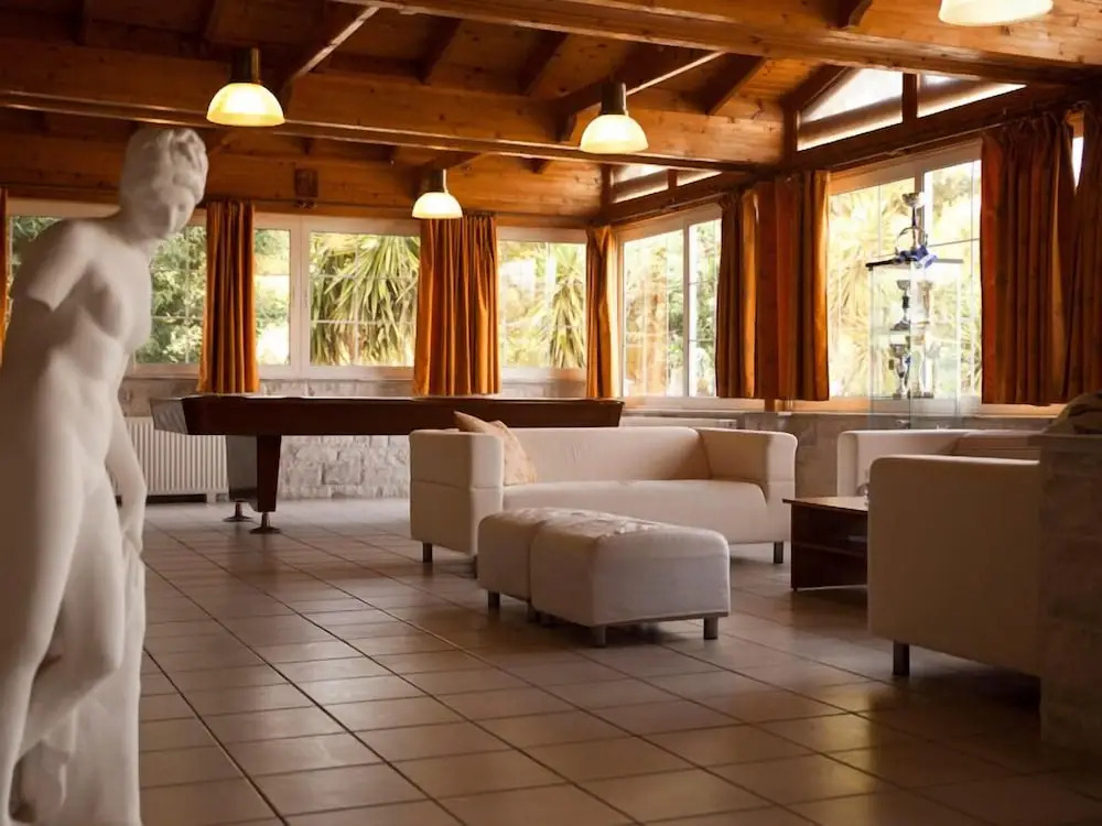 Saron Hotel - фото 15