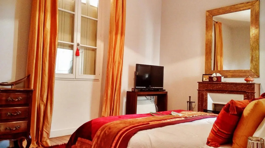 Superior Double room with land view (full double bed)