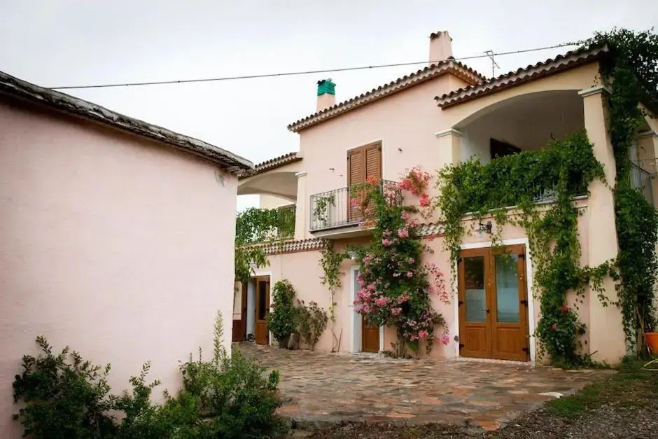 Agriturismo Donnolu
