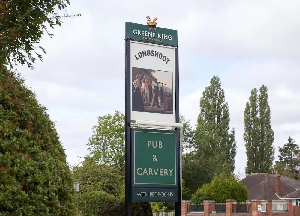 The Longshoot Hotel by Greene King Inns