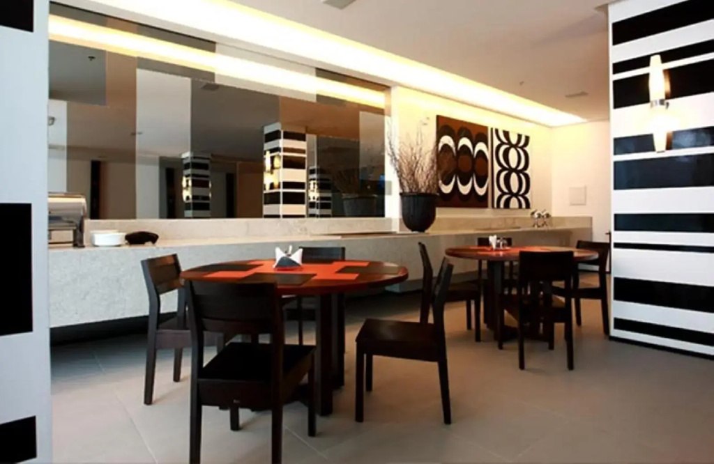Food & Beverage