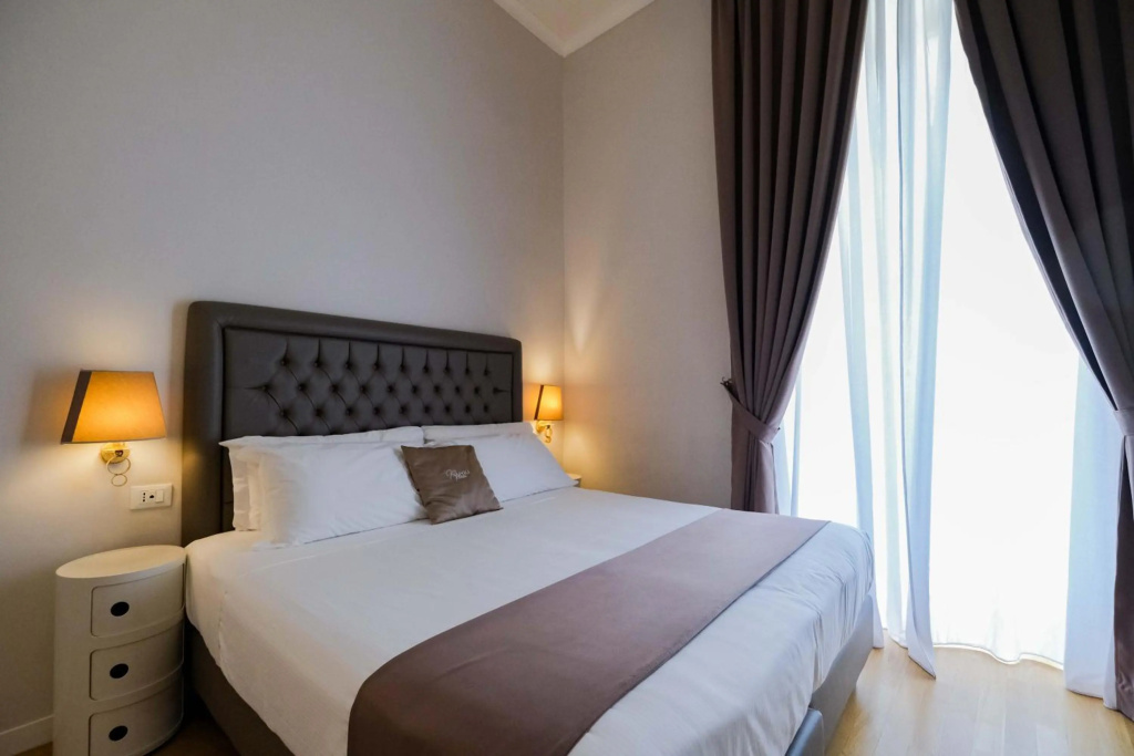 Napoli Class Luxury Rooms & Suites — 3