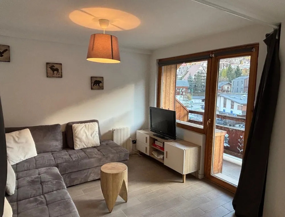Voir la photo 3 — Les Marmottes Ndeg302 - 2P7