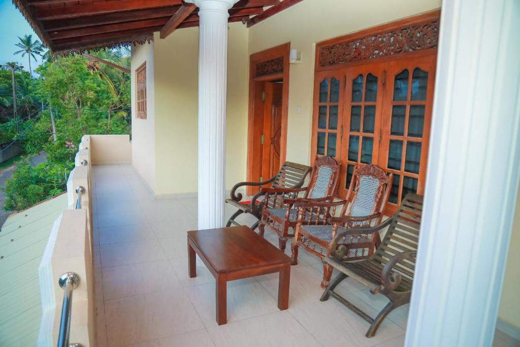 Hasaranga Holiday House