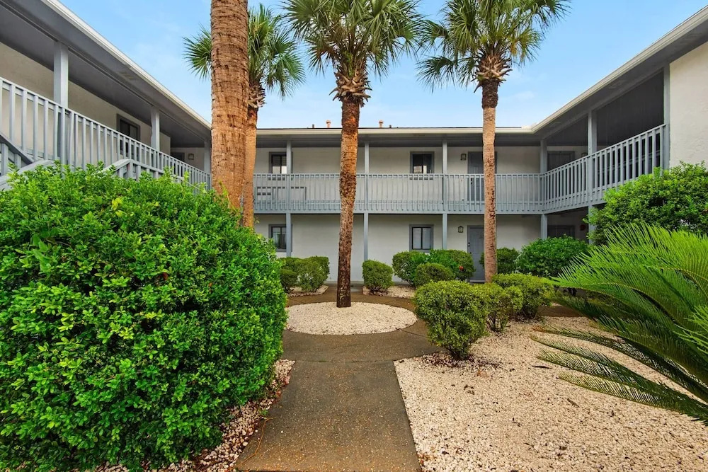 Pirates Cove Inlet Unit H