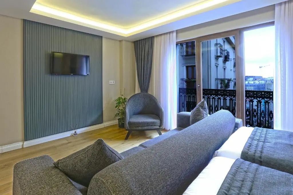 Superior Suite