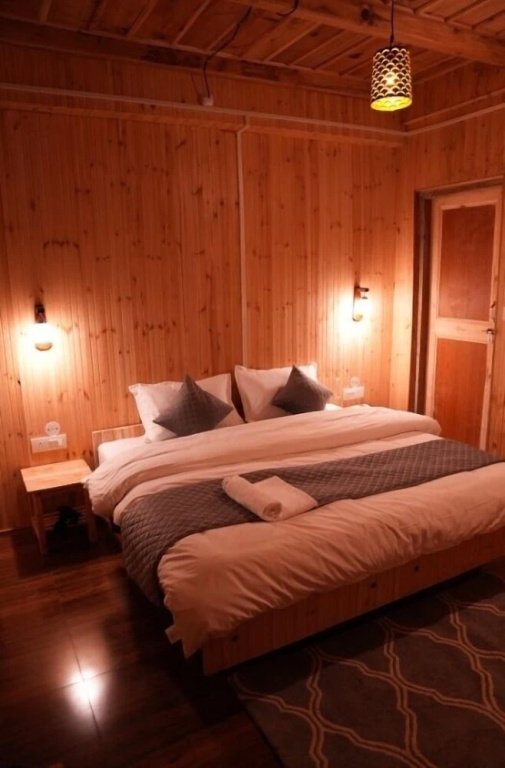 Superior Double room (full double bed)