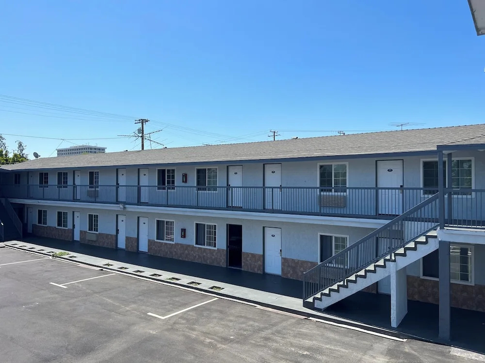 Sunshine Motel — фото