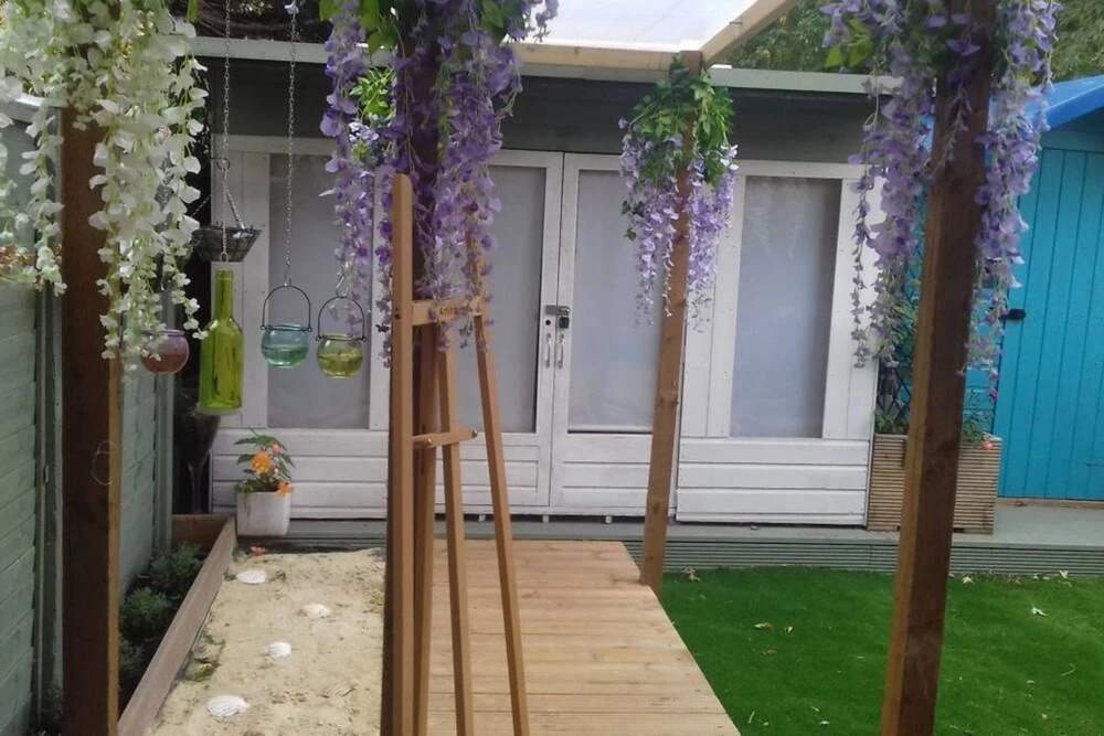 1 Bedroom Apartment With Garden in Mudchute