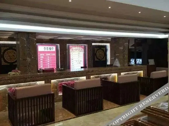 Food & Beverage