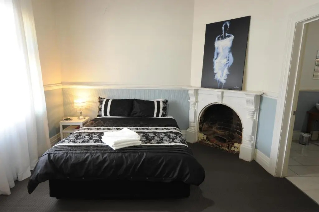 2 Bedrooms Cottage