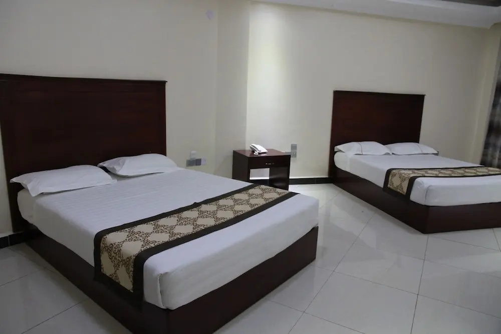 Namayiba Park Hotel - Chambres