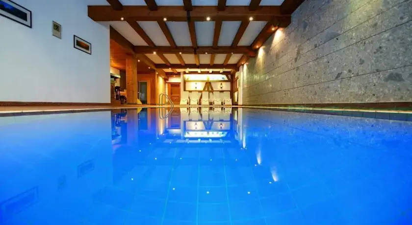 Hotel photo 12