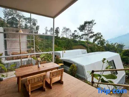 Luxcamp Selo - Merapi View by Horison