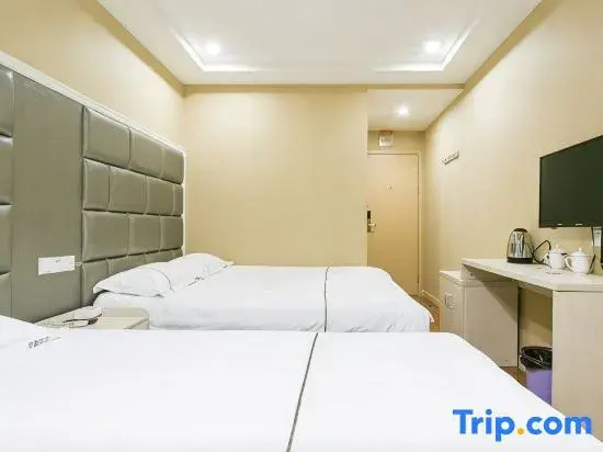 Bed in Dorm (male dorm)