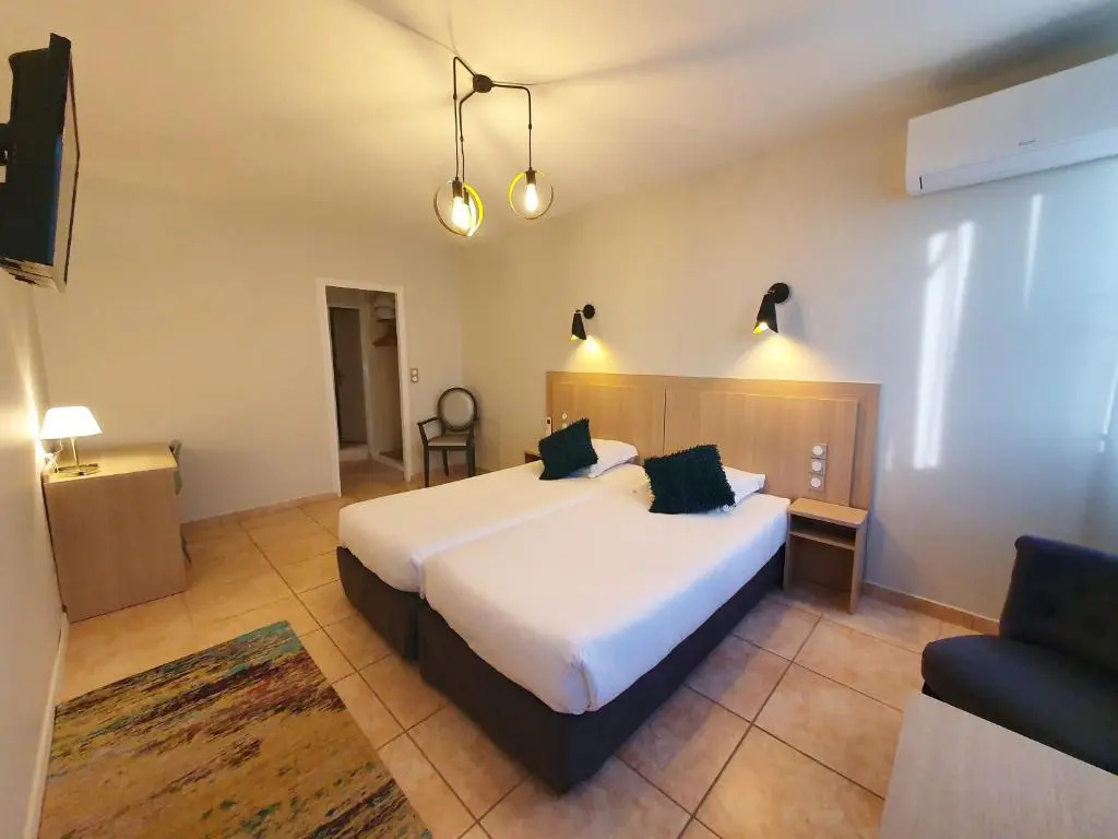 Standard Family room