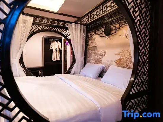 Suite with balcony