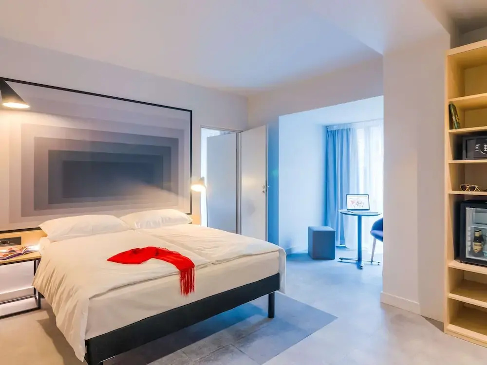 Superior Double room (full double bed)
