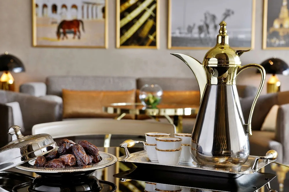 AlRayyan Hotel Doha Curio Collection by Hilton, Доха, Катар мініатюра 13