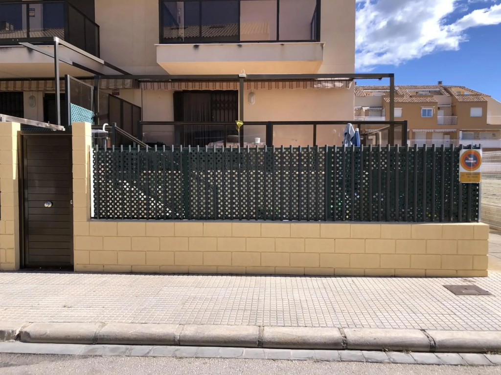 Apartamento junto al mar Los Marineros con acceso independiente por terraza