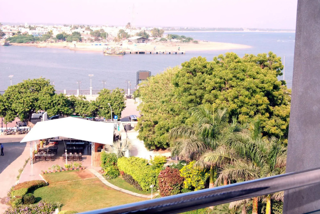 Hotel Apaar with Sea Face Garden Restaurant - Général