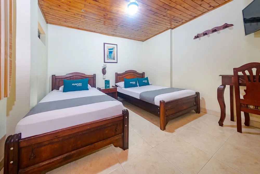 Standard Triple room