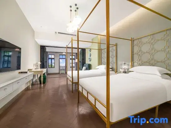 Standard Double room with balcony (twin beds)