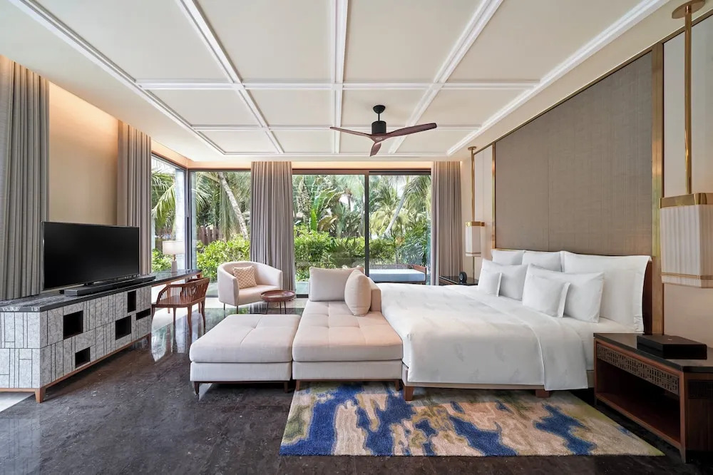 Intercontinental Phu Quoc Long Beach Resort