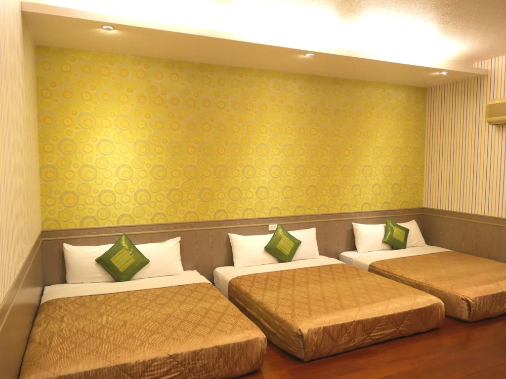 Standard Family room