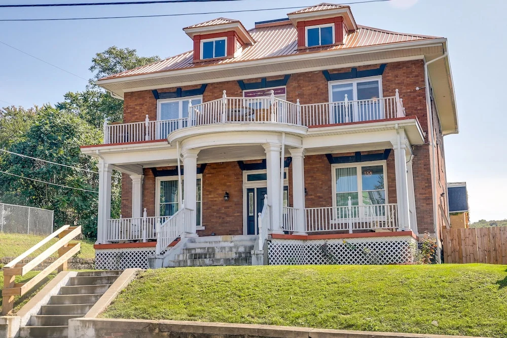 Inviting Connellsville Getaway w/ Deck!