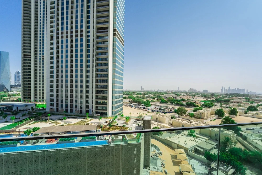 Luxury StayCation - Fancy Apartment Connected To Burj Khalifa