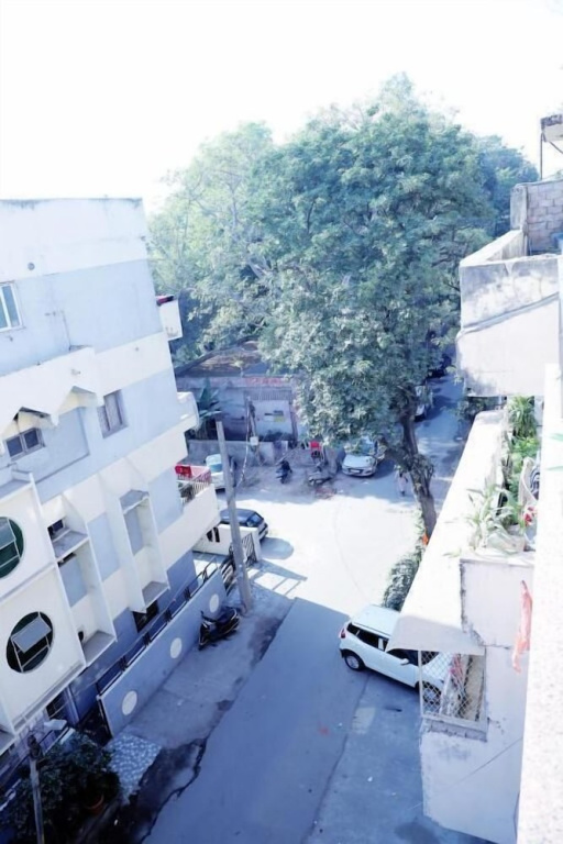 Fortune Home Service Apartment J-171