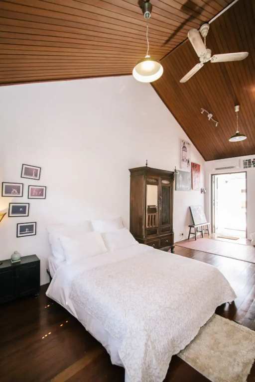 Deluxe Studio