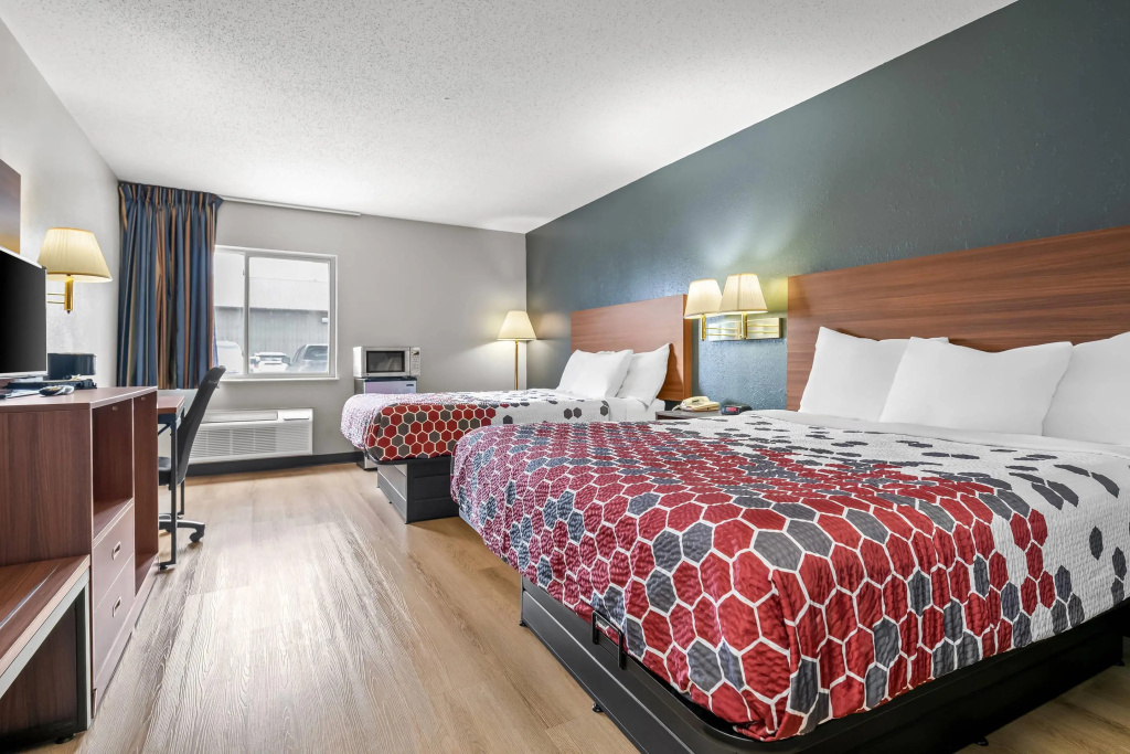 Days Inn by Wyndham El Paso — 4