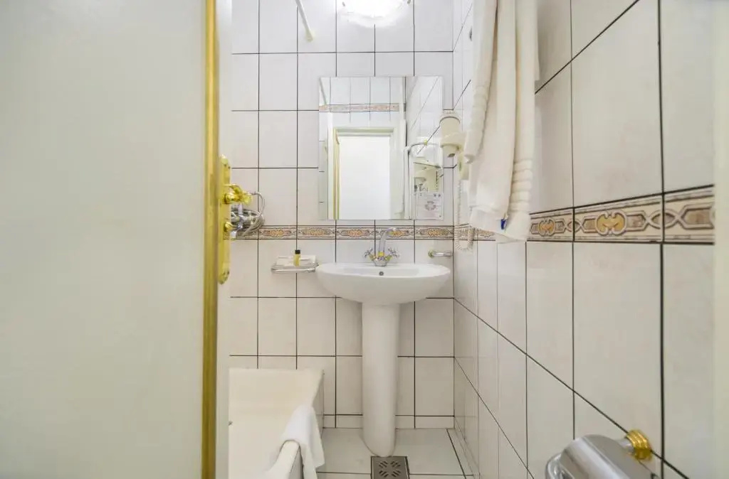 Hotel Imparatul Romanilor - Chambres