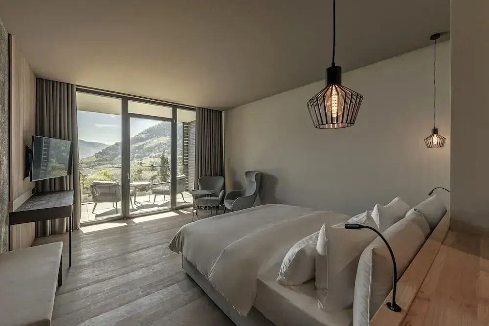 Executive Double Suite (full double bed)