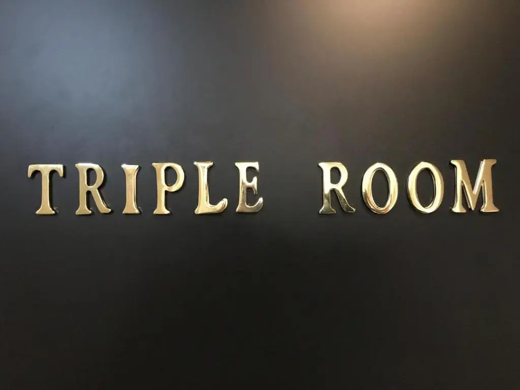 Standard Triple room