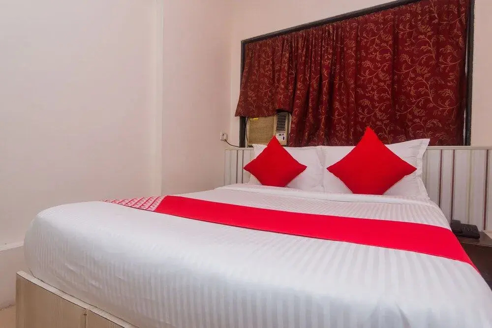 Oyo 13739 Hotel Coral