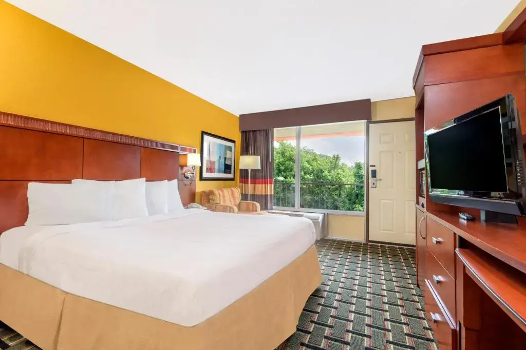 Days Inn by Wyndham Knoxville East - Chambres