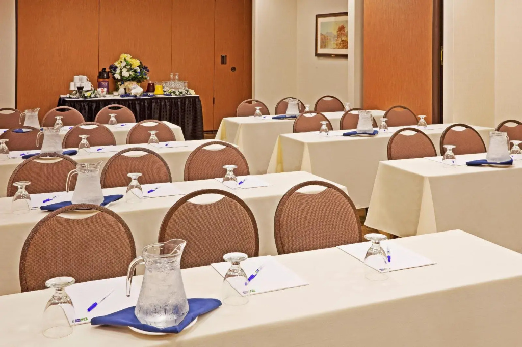 Holiday Inn Express & Suites Albany Airport Area - Latham by IHG - Général