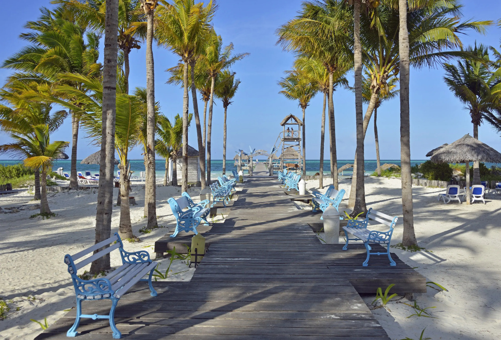 Beach & Waterfront