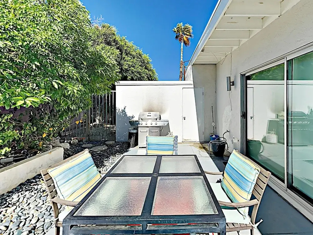 3BR 2BA Jack LaLanne House by RedAwning