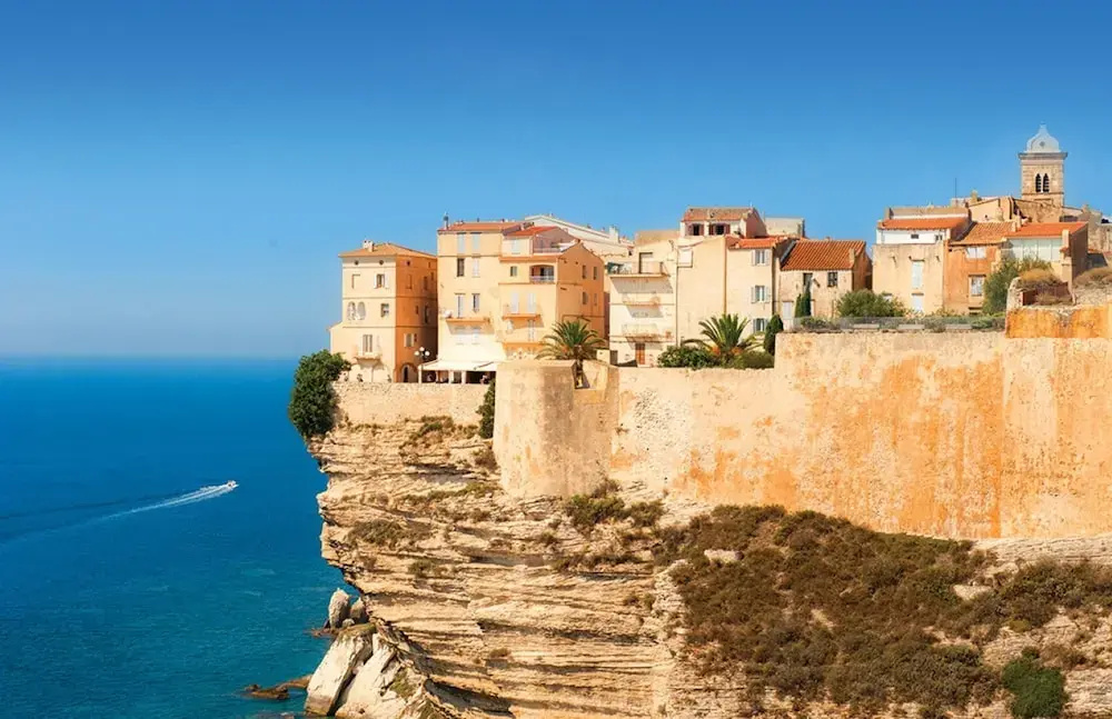 Villa Amelie With 2 Bedrooms and 2 Bathrooms