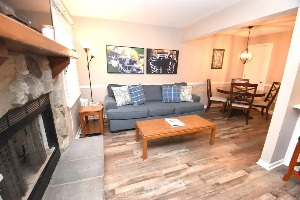 Condo at the University of Notre Dame D3 - фото 9