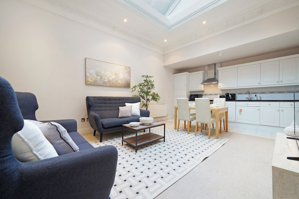 Hertford Flat 3