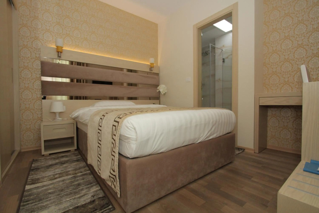 Capital Tirana Hotel — 5