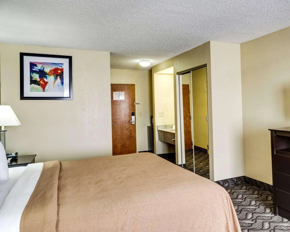 Quality Suites Baton Rouge East - Denham Springs — 5