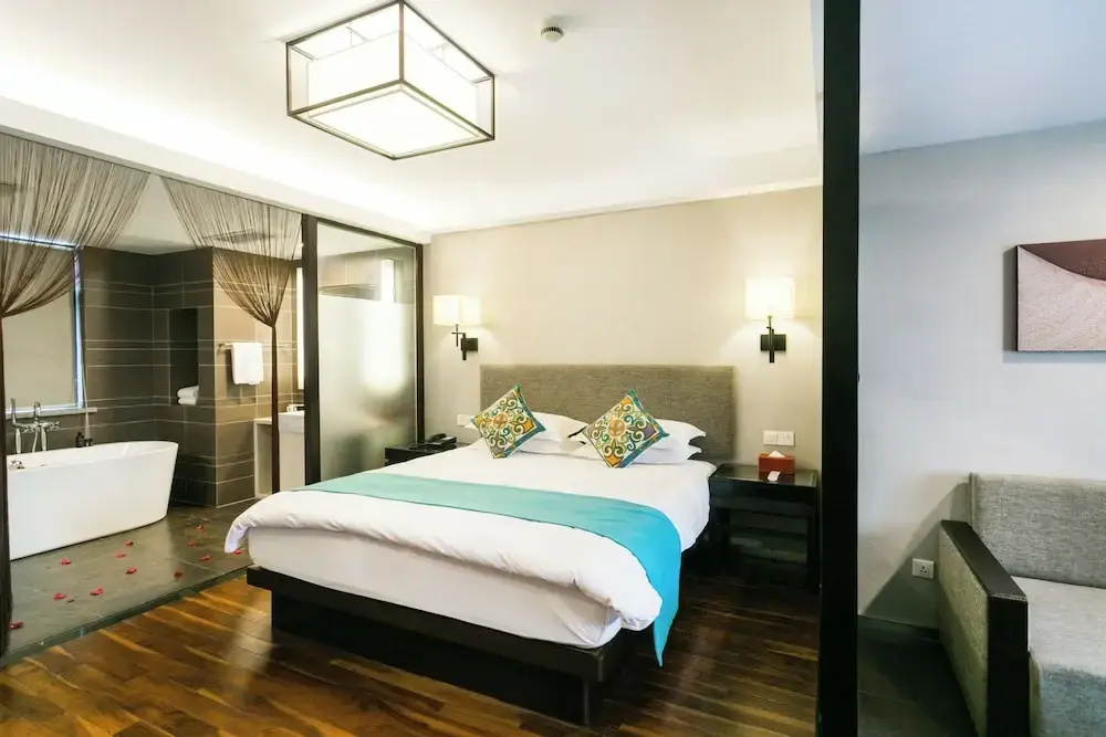 Hotel photo 11