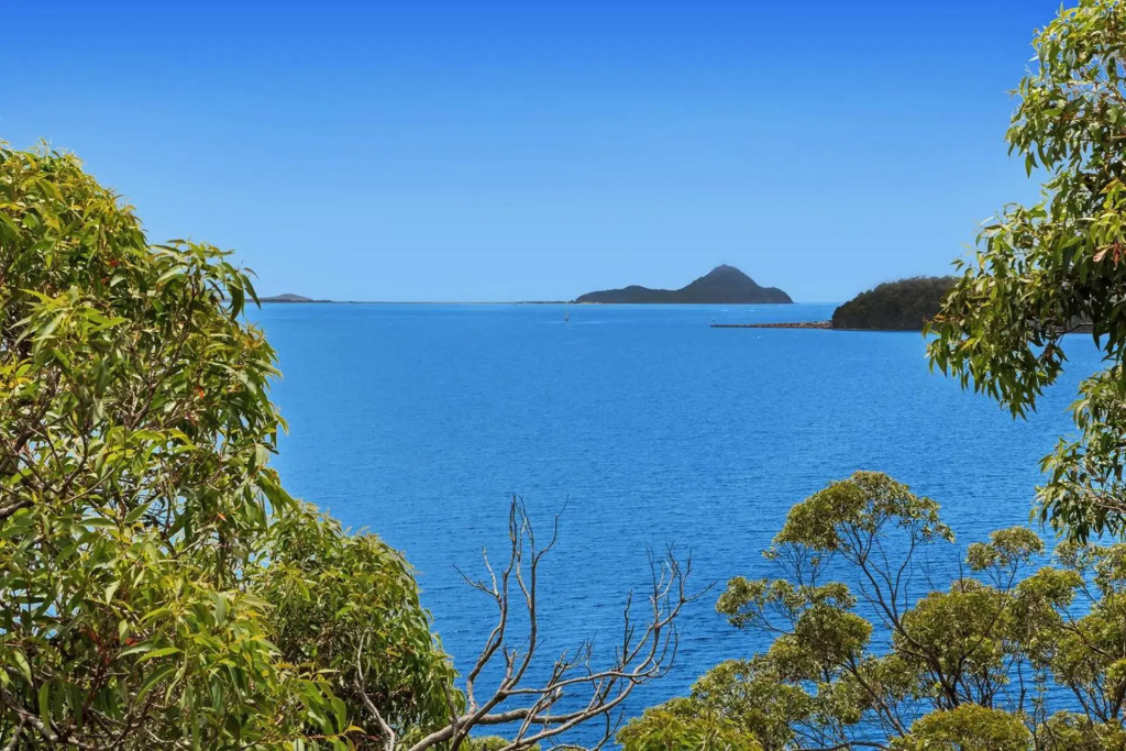 The Family Entertainer - with sweeping water views